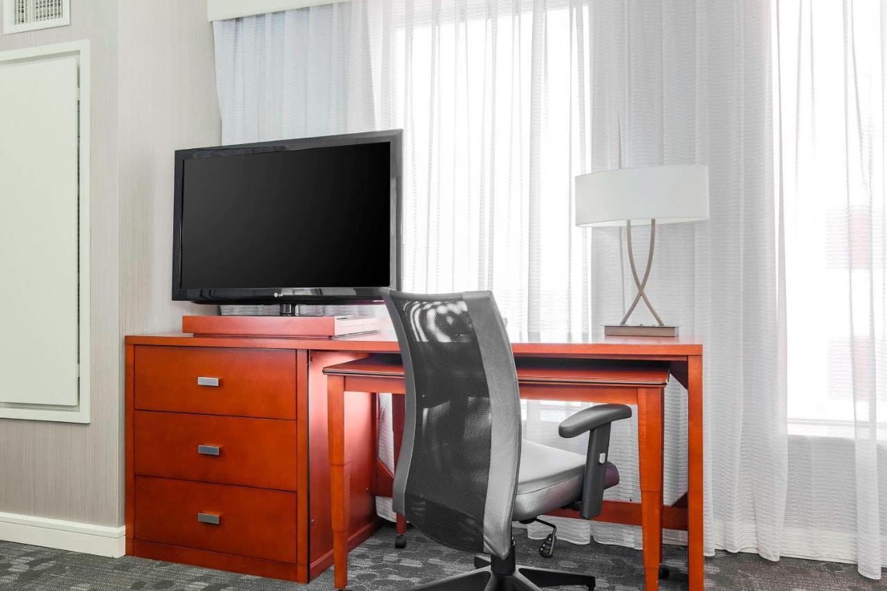 Courtyard By Marriott Amarillo Downtown Hotel Bagian luar foto
