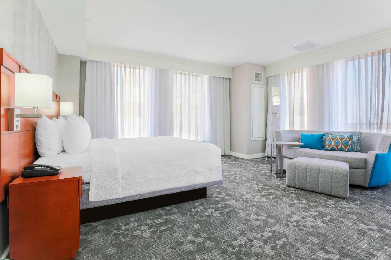 Courtyard By Marriott Amarillo Downtown Hotel Bagian luar foto