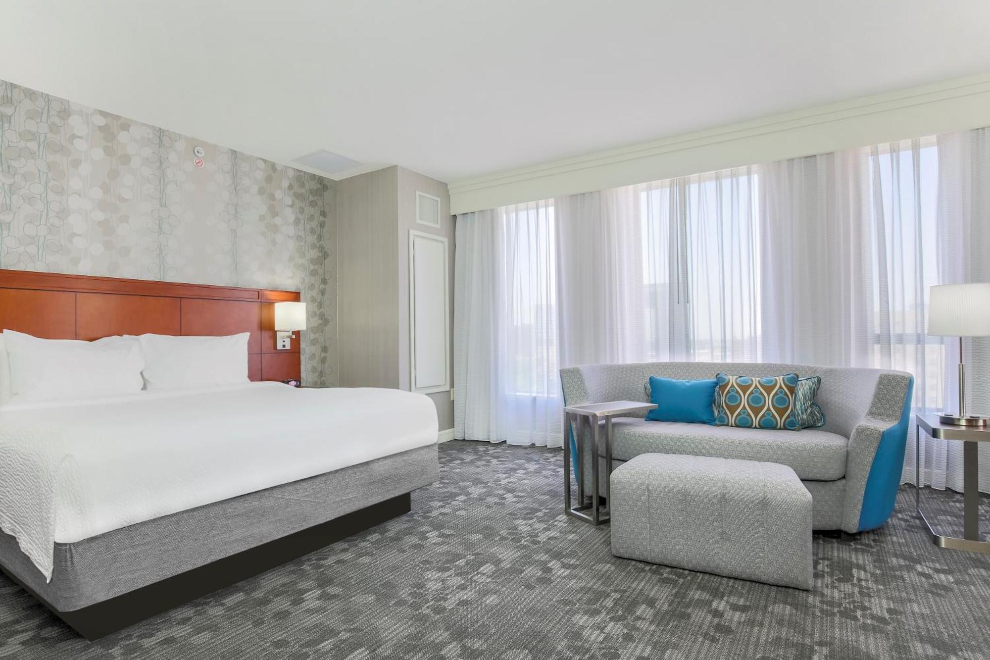 Courtyard By Marriott Amarillo Downtown Hotel Bagian luar foto